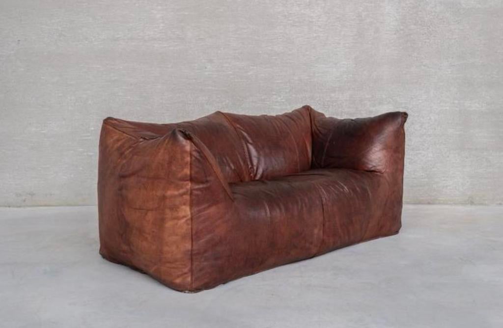 Early edition Le Bambole 2seater in full original leather, Huis en Inrichting, Ophalen of Verzenden, Gebruikt, 200 tot 250 cm