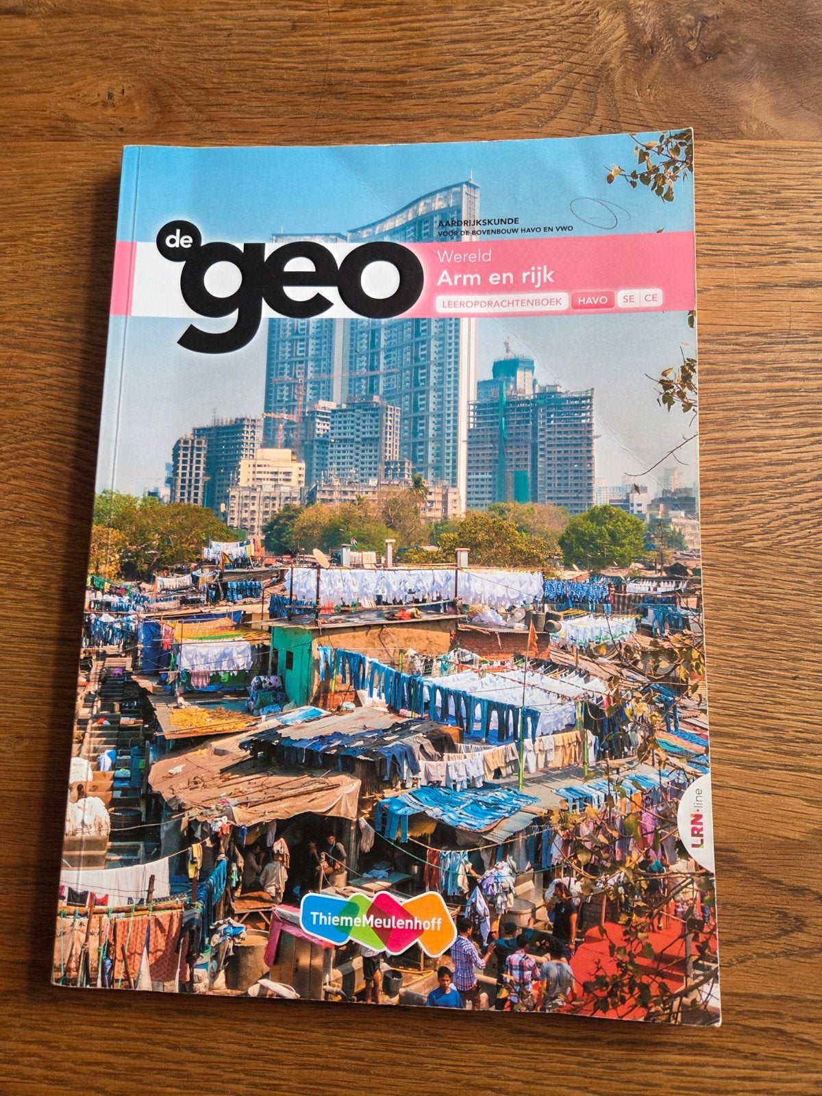 De Geo Wereld Arm en Rijk - Aardrijkskunde HAVO/VWO, Ophalen of Verzenden, HAVO, ThiemeMeulenhoff, Aardrijkskunde