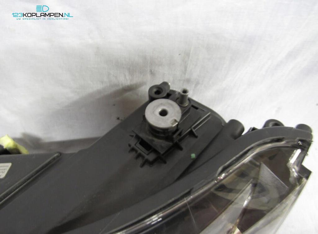 Audi A1 8X Bi-Xenon koplamp links, Ophalen, Gebruikt, -, -
