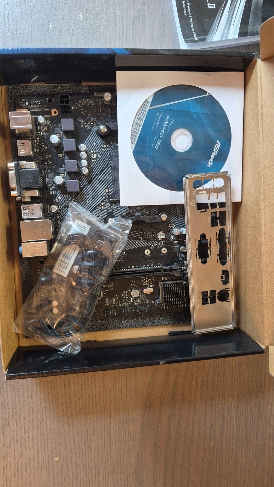 ASRock A520M-HDV Moederbord (AMD AM4 Socket), Computers en Software, Moederborden, Micro ATX, DDR4, AM4, Ophalen of Verzenden