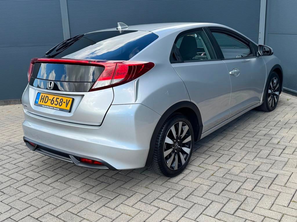 Honda Civic 1.4 Comfort / Facelift / Led, Euro 5, Gebruikt, 4 cilinders, Handgeschakeld