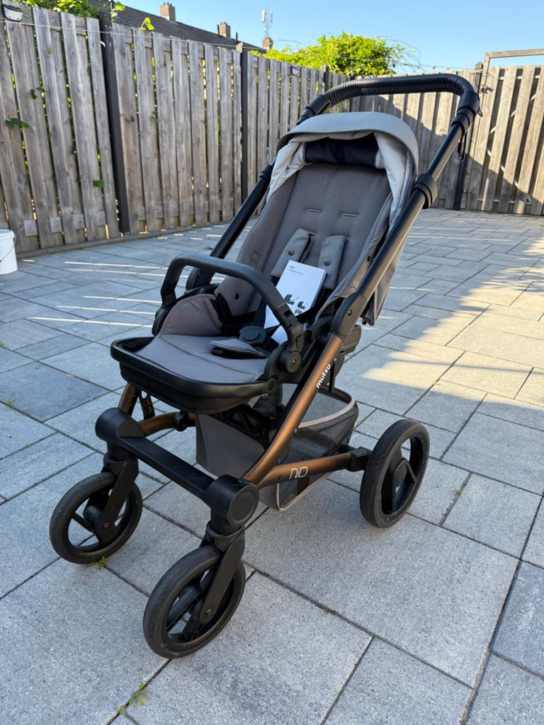 Mutsy Nio kinderwagen zo goed als nieuw, Ophalen of Verzenden, Zo goed als nieuw, Combiwagen, Met reiswieg