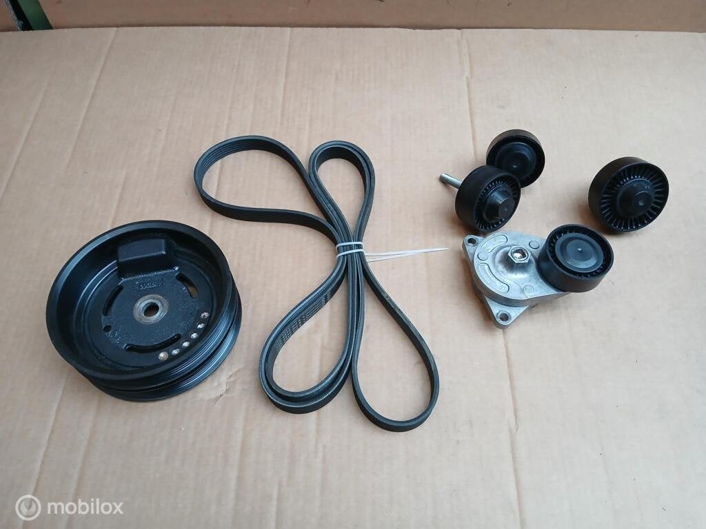Krukaspoelie Range Rover 4.4 TDV8 448dt krukas Pulley, Auto-onderdelen, Land Rover, Ophalen of Verzenden, Gebruikt, Land Rover
