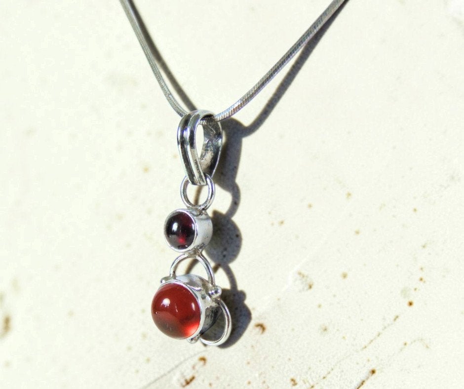 Mooie 925 zilver CARNEOOL en GRANAAT hanger + ketting!, Overige kleuren, Verzenden, Zo goed als nieuw, X