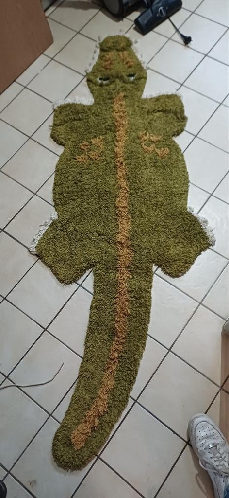 Vloerkleed in de vorm van een krokodil, Ophalen, Dierenprint, Speels, Gebruikt, Groen