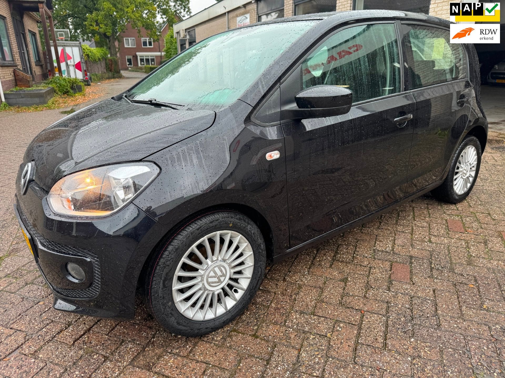 Volkswagen Up! 1.0 high up! BlueMotion ORG 101057 KM NAP O.H, Voorwielaandrijving, Euro 5, Gebruikt, Up!