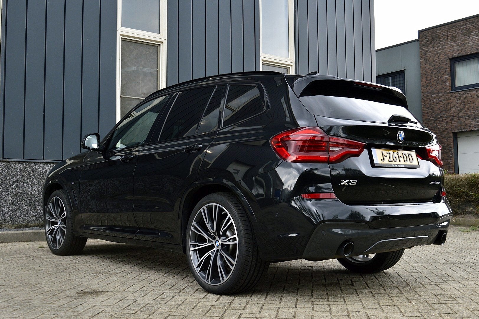 BMW X3 xDrive20i M-Sport Rijklaarprijs-Garantie Panorama dak, Automaat, Gebruikt, Euro 6, 4 cilinders