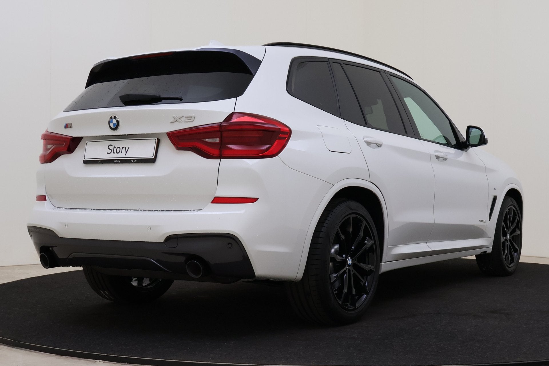 BMW X3 xDrive20i Executive M Sport Automaat / Panoramadak /, Auto's, Gebruikt, 4 cilinders, Leder en Stof, Wit