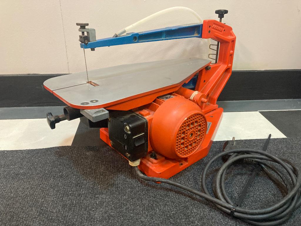 Hegner Multicut-1 figuurzaagmachine – zeer nette staat, Ophalen, Minder dan 30 mm, Gebruikt, Hegner