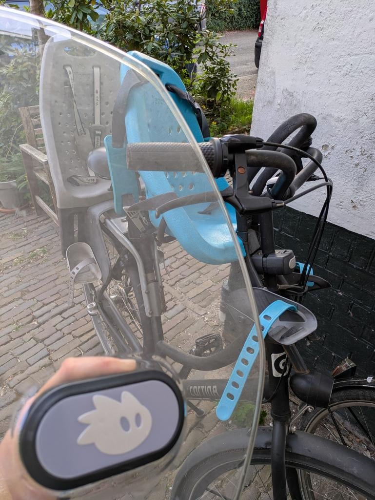 Yepp mini voorzitje met windscherm+2x adapters, Ophalen, Gebruikt