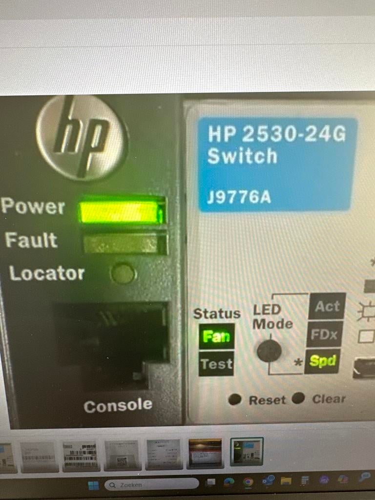 HP 2530-24G Switch J9776A, Computers en Software, Netwerk switches, Ophalen, Gebruikt