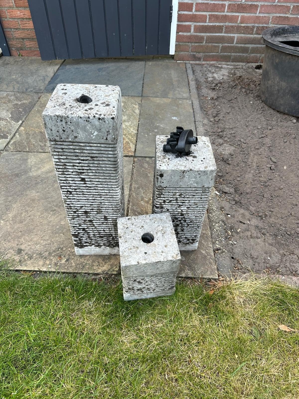 Betonnen sokkels / plantenbakken, Tuin en Terras, Gebruikt, Minder dan 60 cm, Vierkant, Ophalen of Verzenden