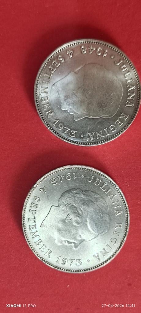 2x 10 Gulden Zilveren Munt Koningin Juliana 1973, Ophalen of Verzenden