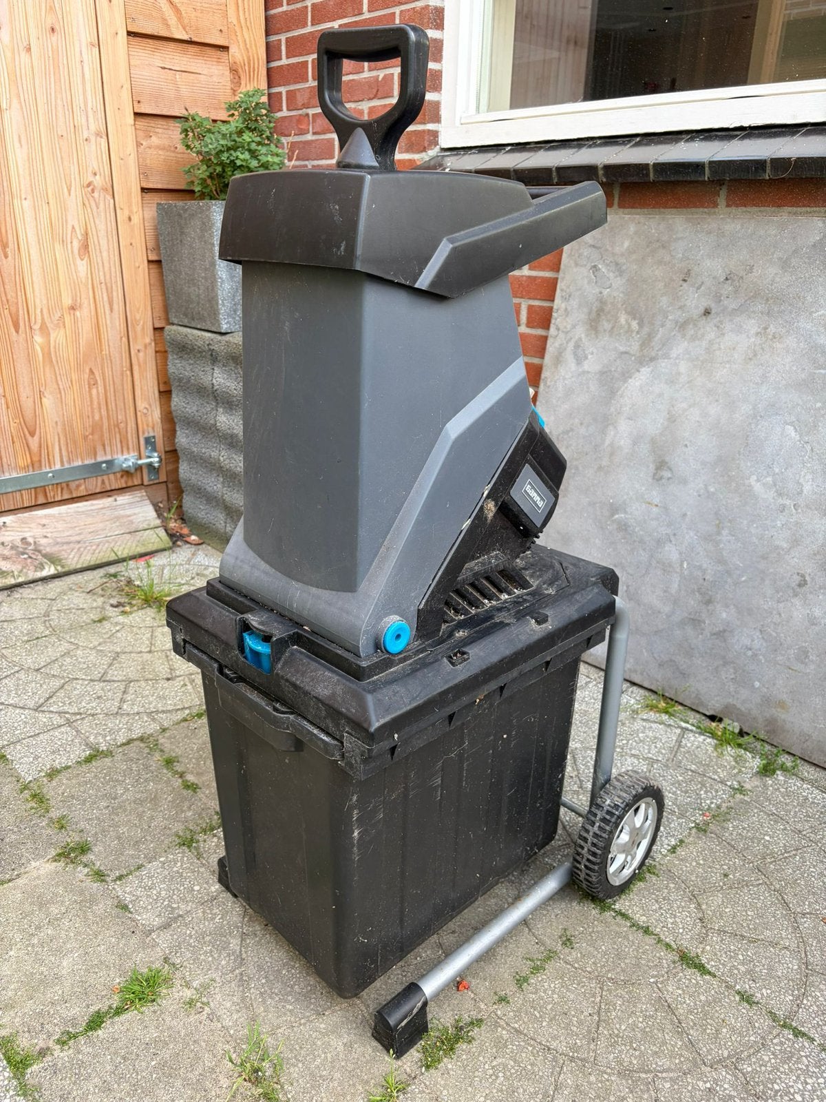Goed werkende takkenversnipperaar te koop!, Tuin en Terras, Hakselaars, Ophalen, Zo goed als nieuw