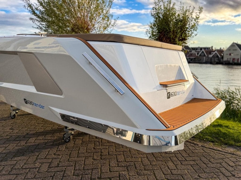 Prachtige stijlvolle sloep | Aqua24 630 Tender, Overige typen, Zonnedek, Niet ingevuld, 6 m