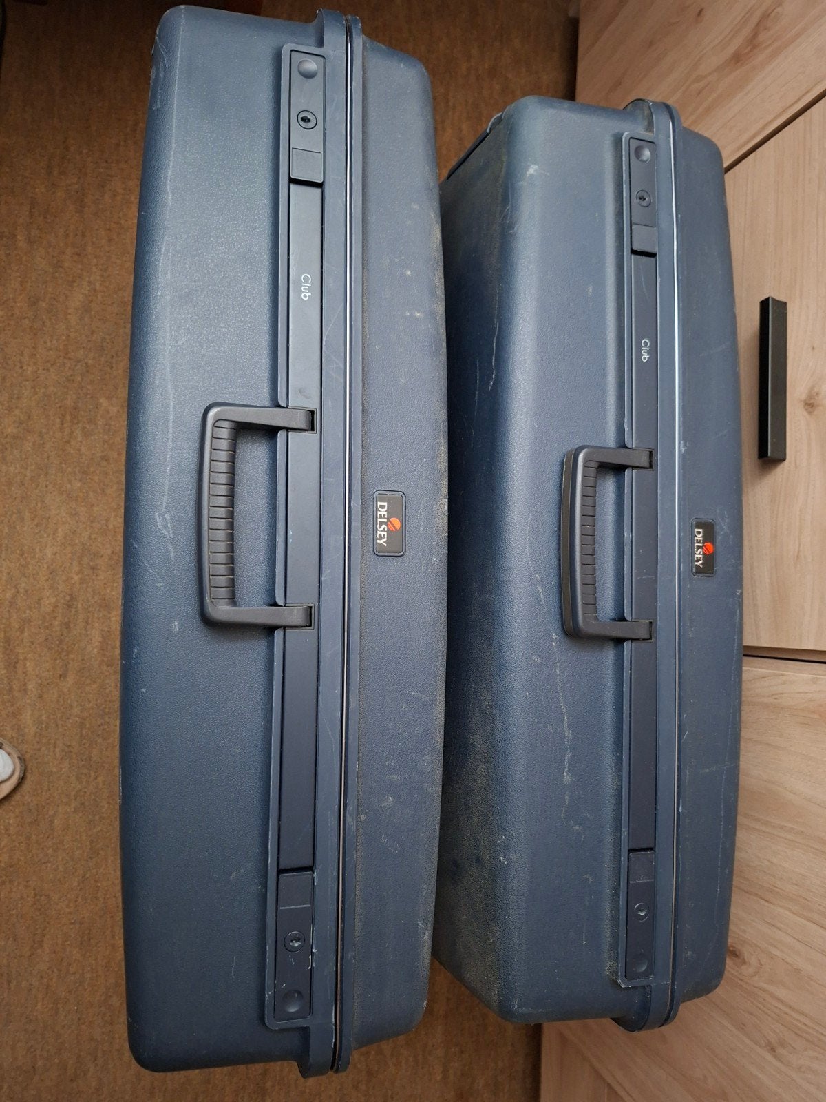 Harde koffers Delsey, Motoren, Ophalen, Gebruikt