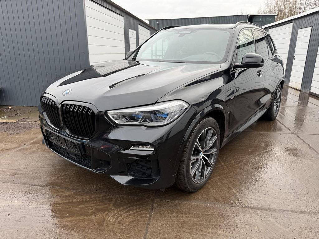 BMW X5 xDrive45e High Executive, Auto's, Automaat, Gebruikt, 394 pk, Zwart