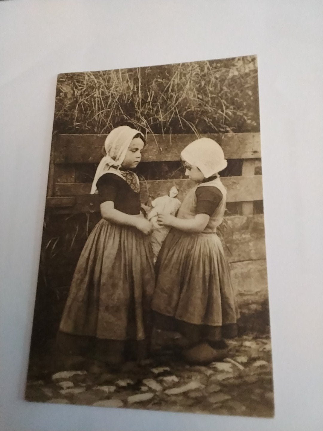 Oude briefkaart: Walchersche Meisjes, Zeeland, Ophalen of Verzenden, Voor 1920