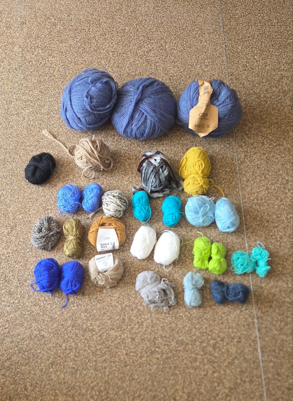 pakket met wol/garen?, Hobby en Vrije tijd, Ophalen of Verzenden, Breien of Haken, Wol of Garen