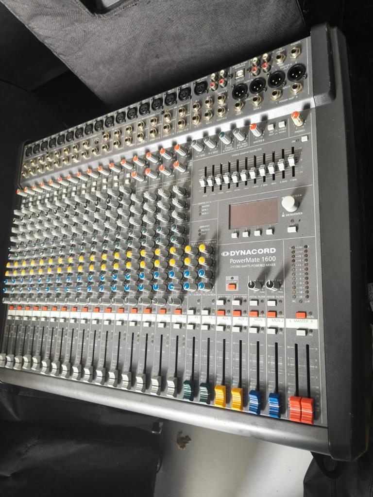 Dynacord PowerMate 1600 Powermixer, Ophalen of Verzenden, Gebruikt, 10 tot 20 kanalen, Microfooningang
