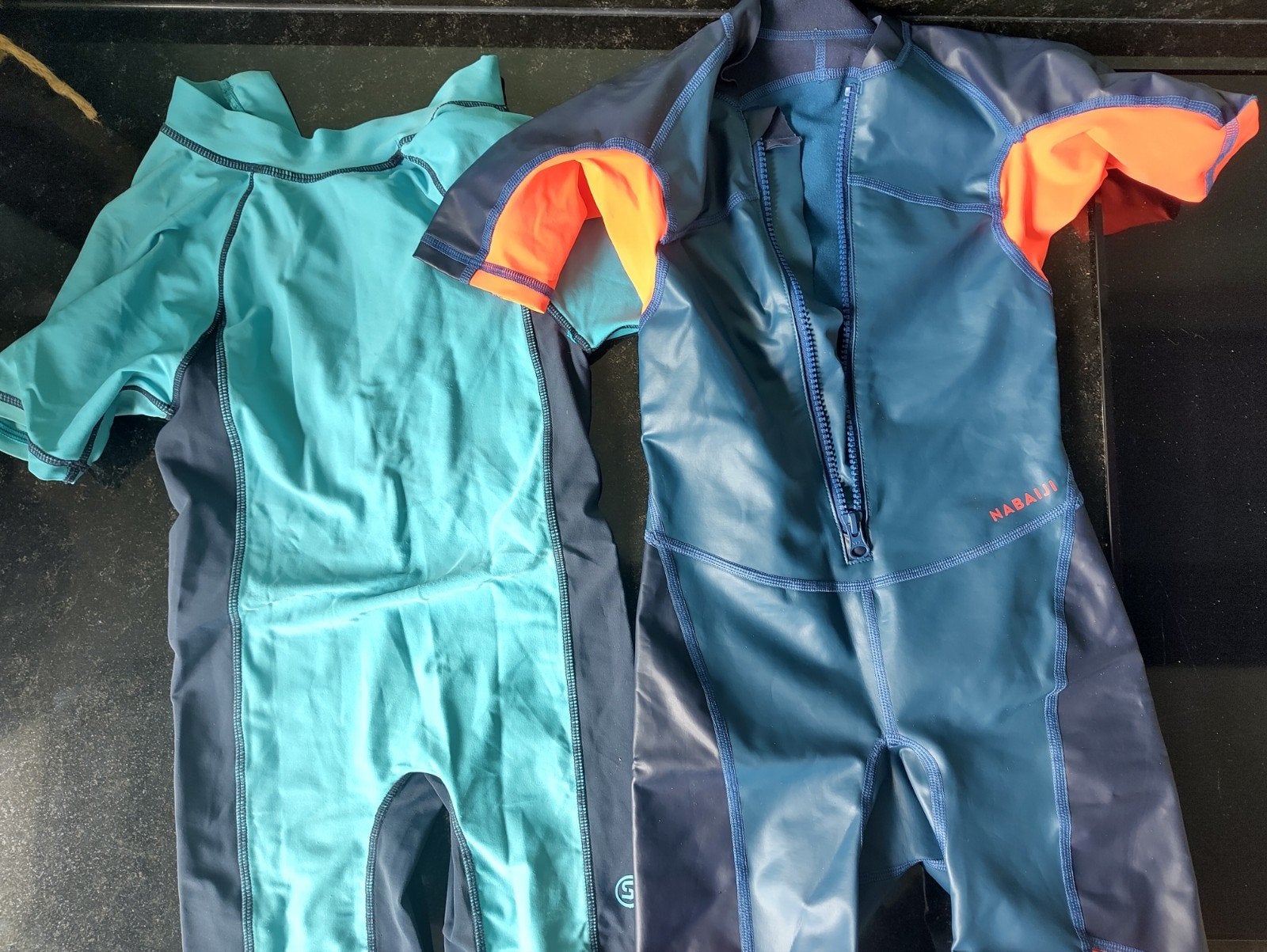 Zwempakken/ wetsuit maat 104-110, Kinderen en Baby's, Kinderkleding | Kinder-zwemkleding, Ophalen, Meisje, Badpak