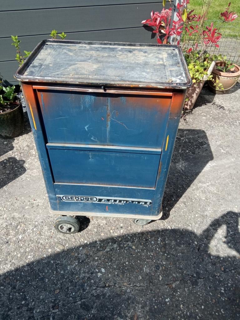 Gedore gereedschapkar, Ophalen, Gebruikt