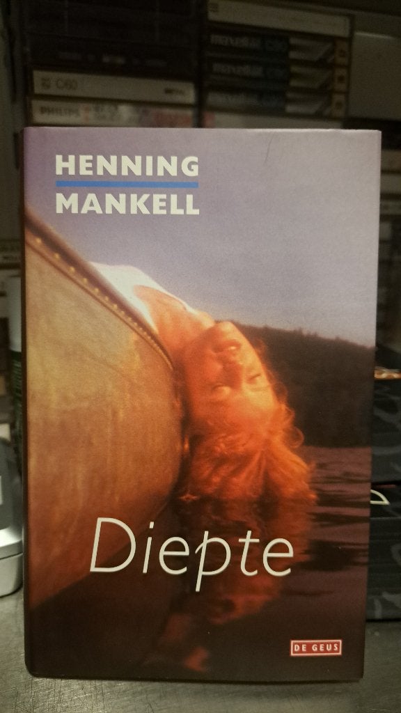 Henning Mankell-diepte,hardcover (Z263-17), Ophalen of Verzenden, Zo goed als nieuw