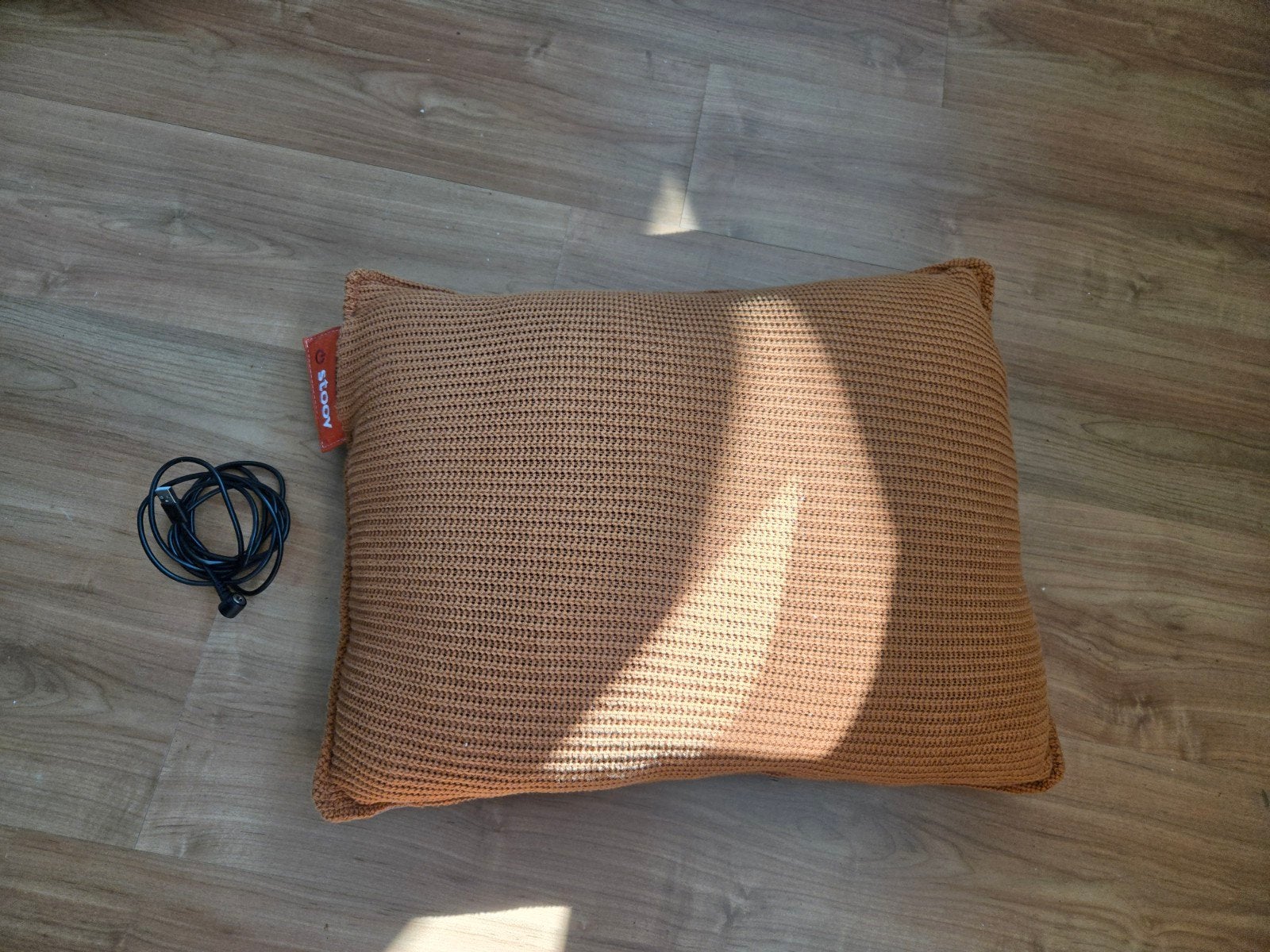 Stoov | PLOOV | 45X60 KNITTED TERRA ORANGE, Huis en Inrichting, Woonaccessoires | Kussens, Ophalen, Zo goed als nieuw, Vierkant