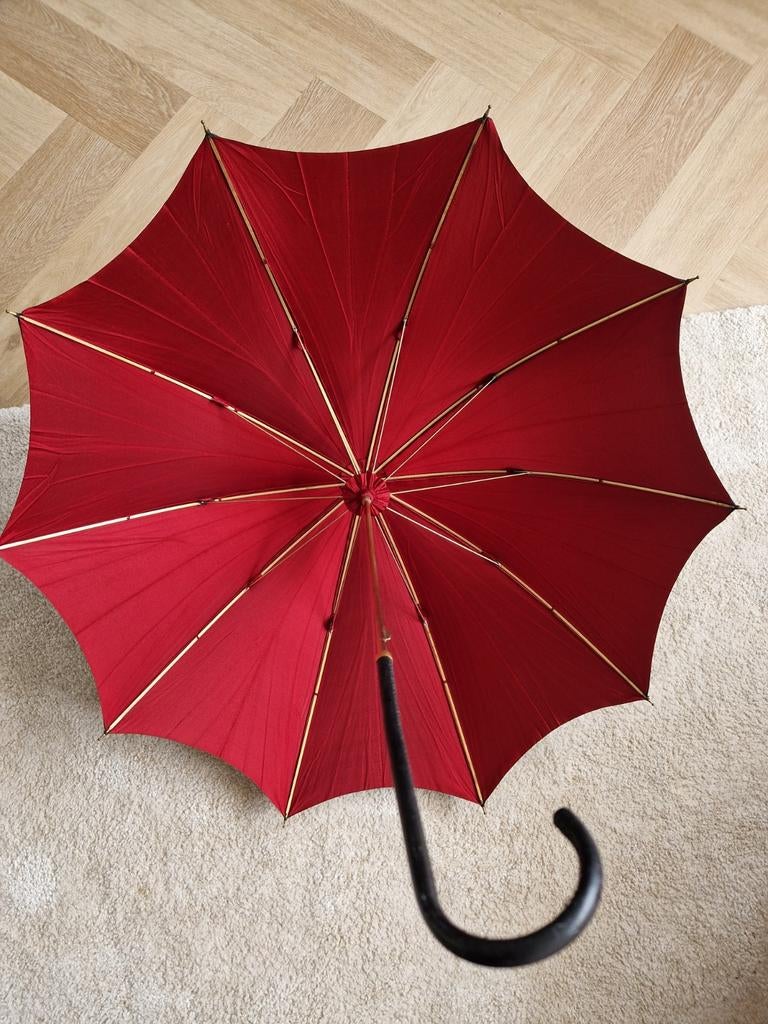 Zwart rode paraplu, Ophalen of Verzenden, Zo goed als nieuw, Rood