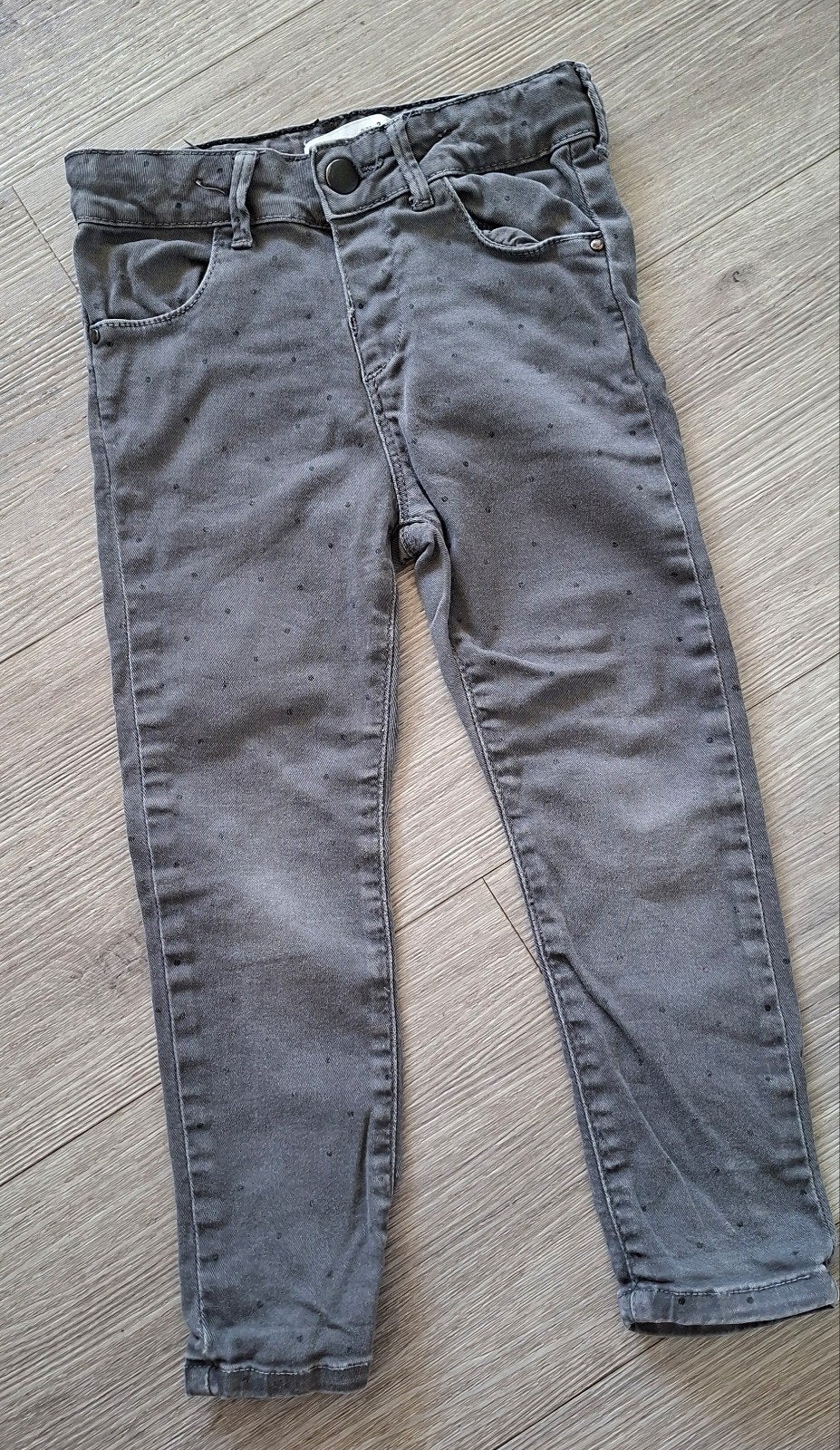 Grijze zara broek maat 104, Kinderen en Baby's, Ophalen of Verzenden, Zo goed als nieuw, Meisje