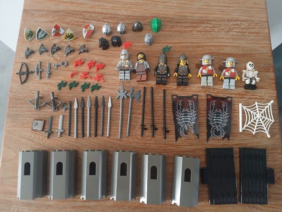Lego castel minifigures, Ophalen of Verzenden, Zo goed als nieuw