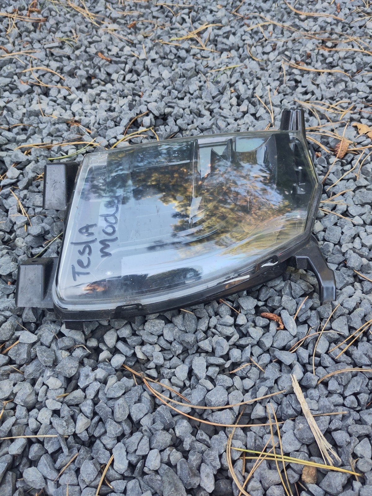 Tesla Model 3 mistlamp rechtsvoor (FOG LAMP BASE RH ECE), Ophalen of Verzenden, Gebruikt