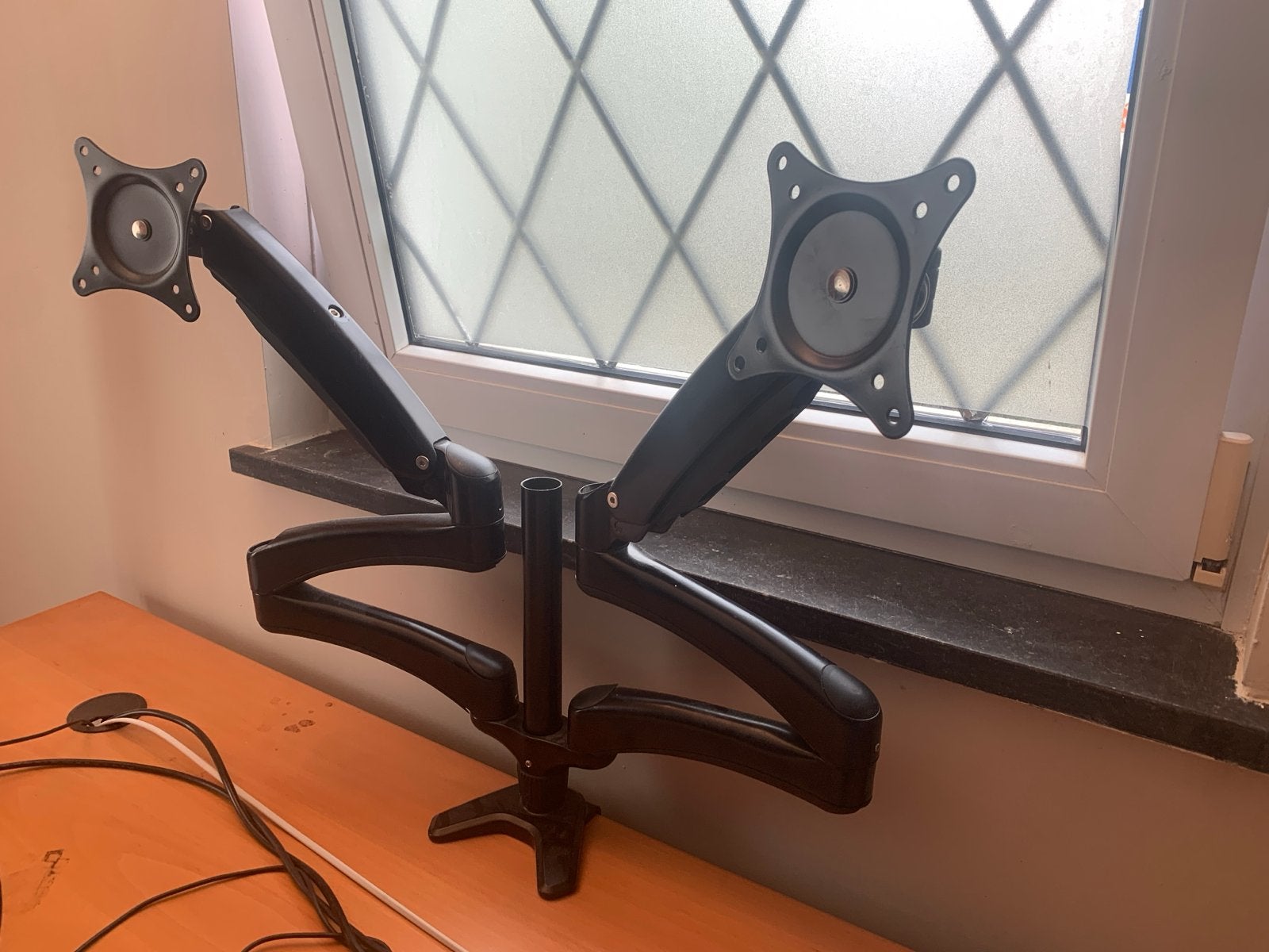 Dubbele Monitorarm - Ergonomisch en Verstelbaar, Computers en Software, Monitoren, Gebruikt, IPS, In hoogte verstelbaar, Ophalen of Verzenden