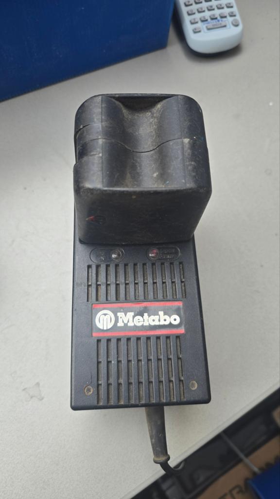 Metabo USLG 220 Acculader met 12V Ni-CD Accu, Ophalen, Gebruikt