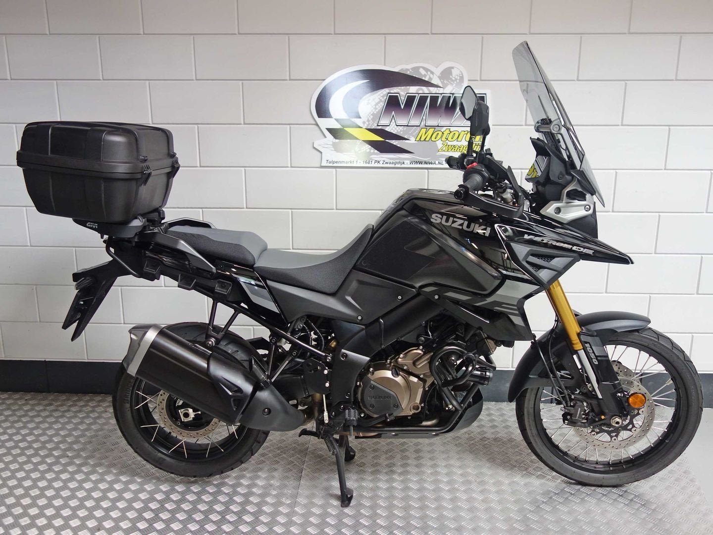 SUZUKI V-STROM 1050 DE, Motorrijbewijs A, Bedrijf, Onbekend, Meer dan 35 kW
