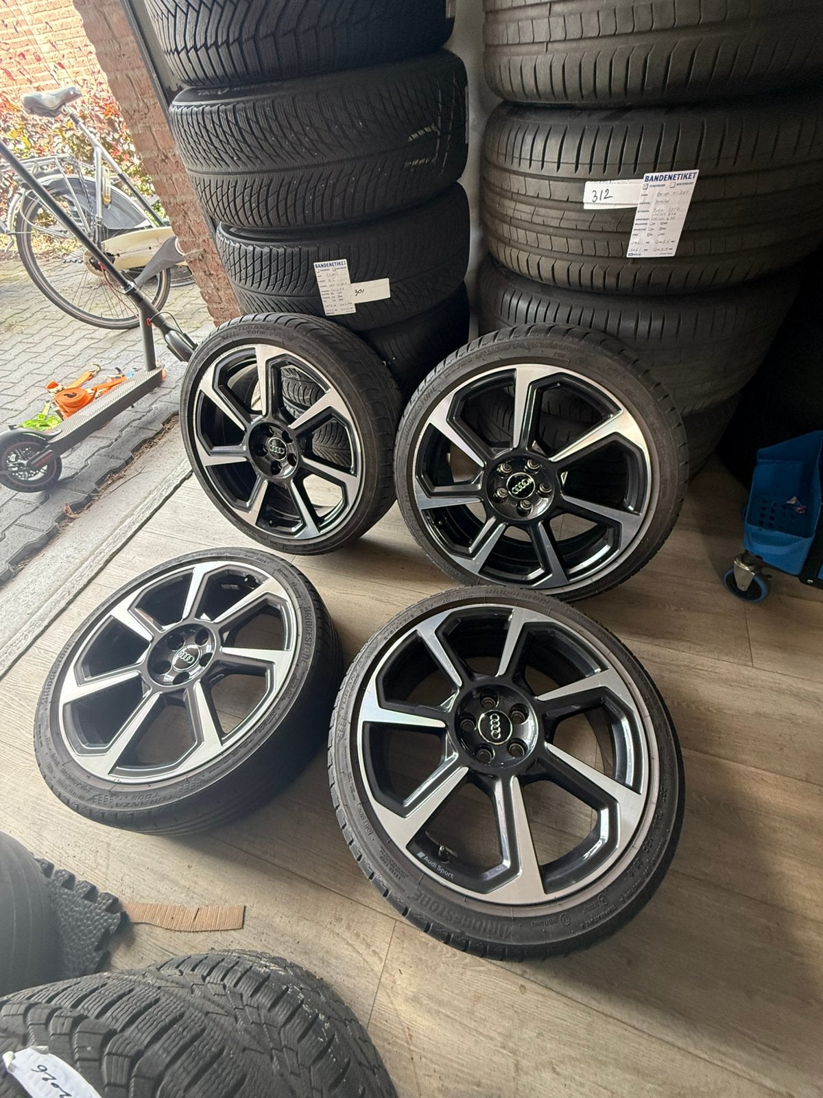 Orgineel audi A1/18inch/5x100/audi sport, 18 inch, AUDI SPORT, ----, Banden en Velgen