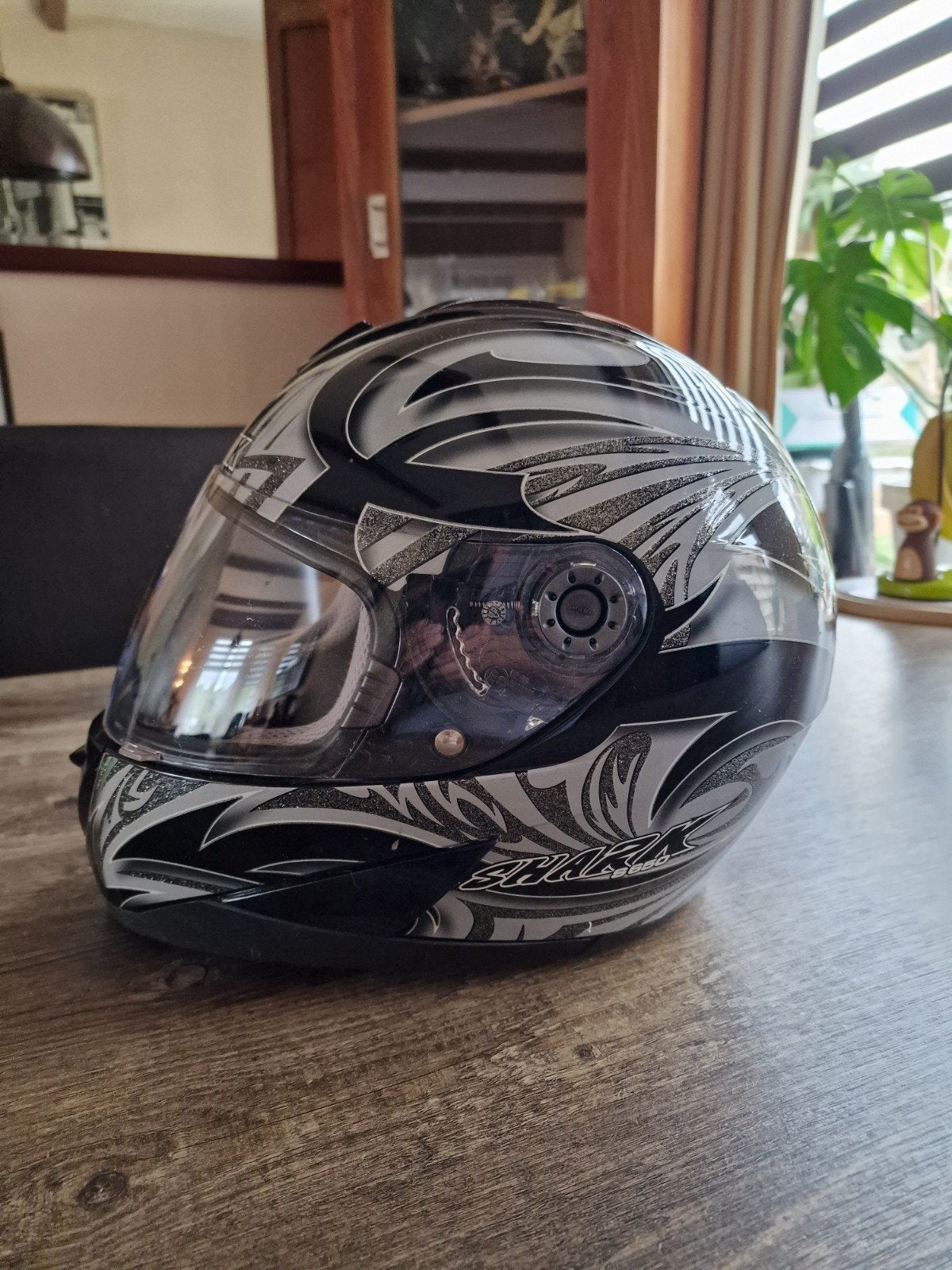 Shark Integraalhelm - Zwart/Wit Design maat S, Motoren, Ophalen of Verzenden, Tweedehands, Integraalhelm, Shark