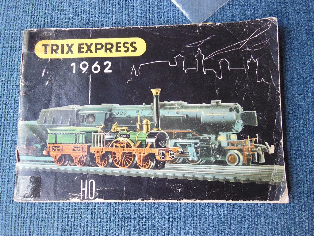TRIX EXPRESS  1962  - HO - 65 Pagina's, Hobby en Vrije tijd, Modeltreinen | H0, Gebruikt, Gelijkstroom, Trix, Boek, Tijdschrift of Catalogus