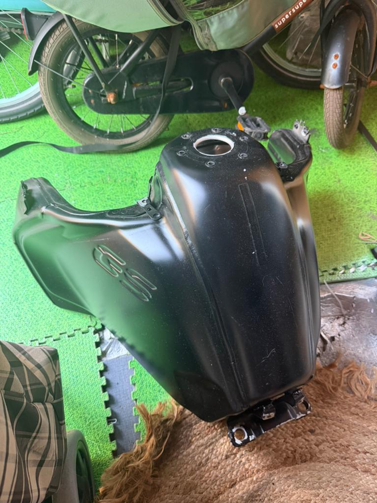 Bmw GS 1200 adv kappen en tank., Ophalen