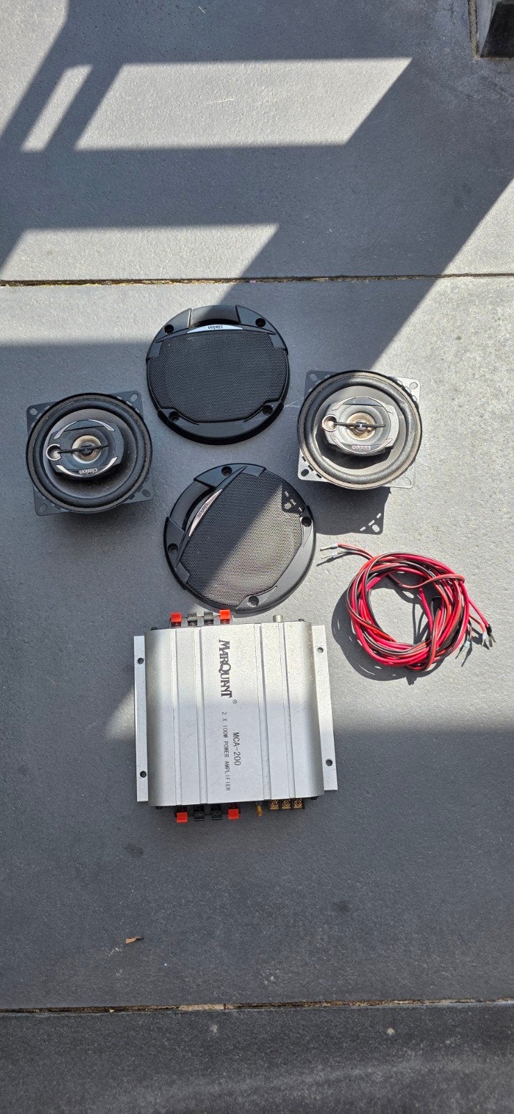10cm 3 weg speaker en versterker, Auto diversen, Ophalen of Verzenden