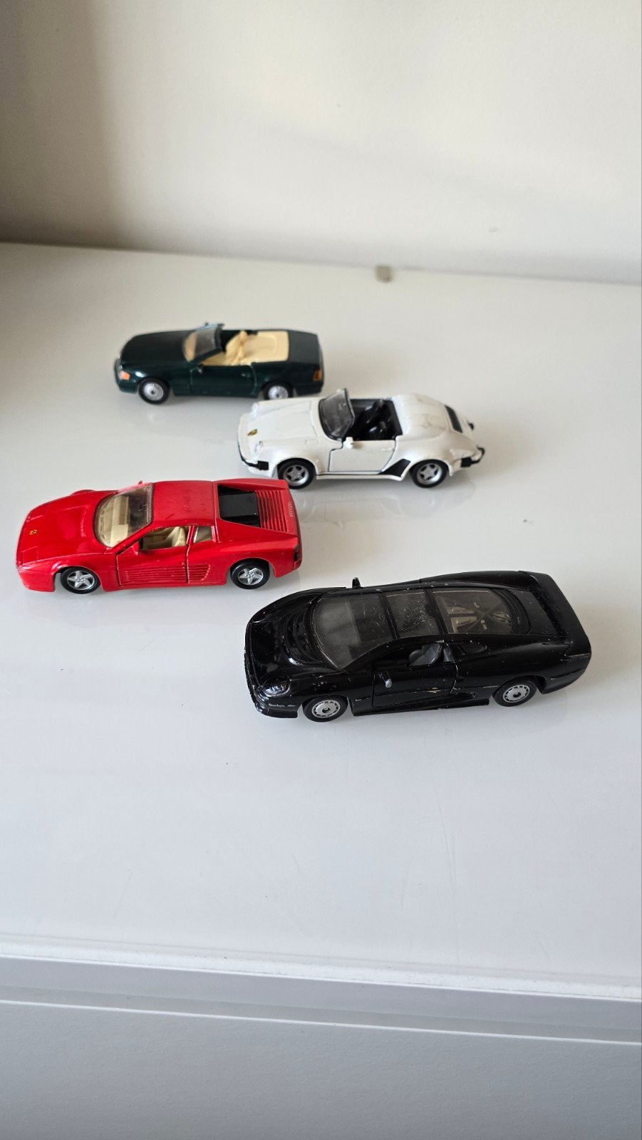 Set van 4 Maisto Shell V-Power Modelauto's (1:38-1:43), Ophalen, Gebruikt