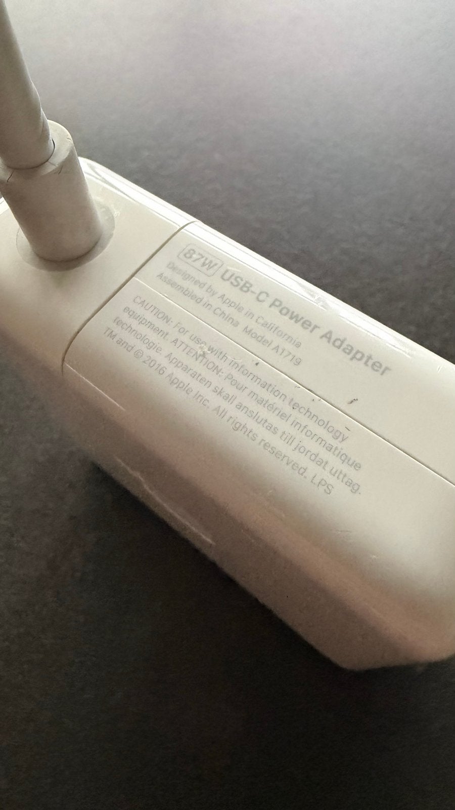 Apple 87W USB-C Power Adapter Oplader (Model A1719), Computers en Software, Laptop-opladers, Ophalen of Verzenden, Gebruikt