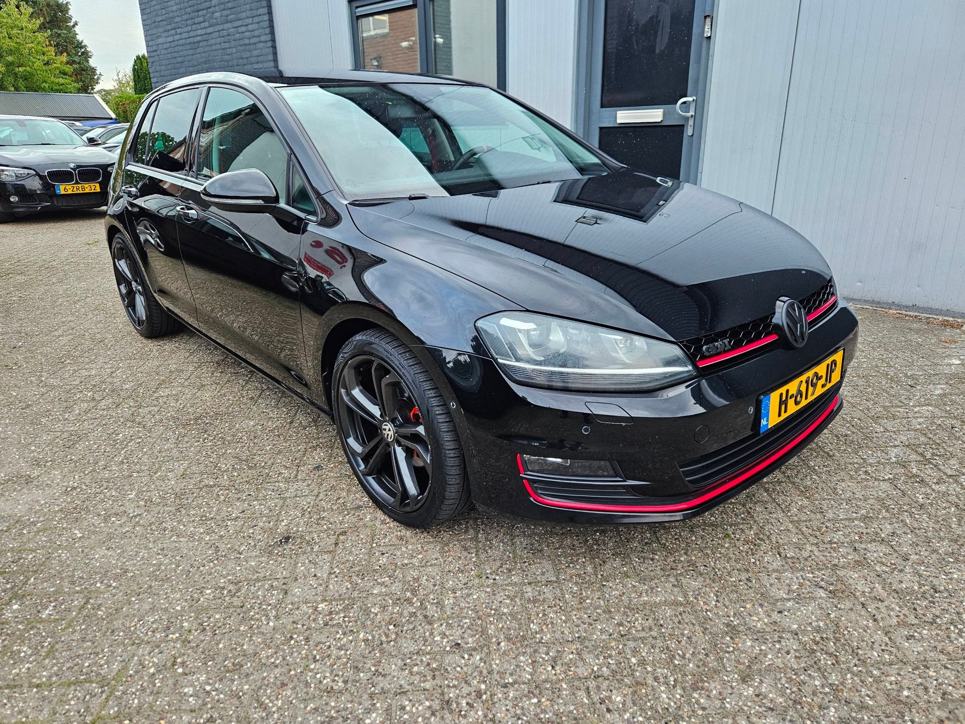 Volkswagen Golf 1.4 TSI Highline|DSG|STOELVW|NAVI|CRUISE, Auto's, Gebruikt, Zwart, 4 cilinders, 630 kg