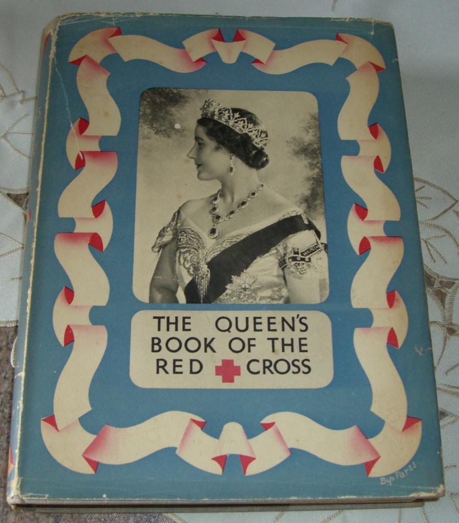 The Queen’s Book of the Red Cross - 1939, Ophalen of Verzenden, Gelezen