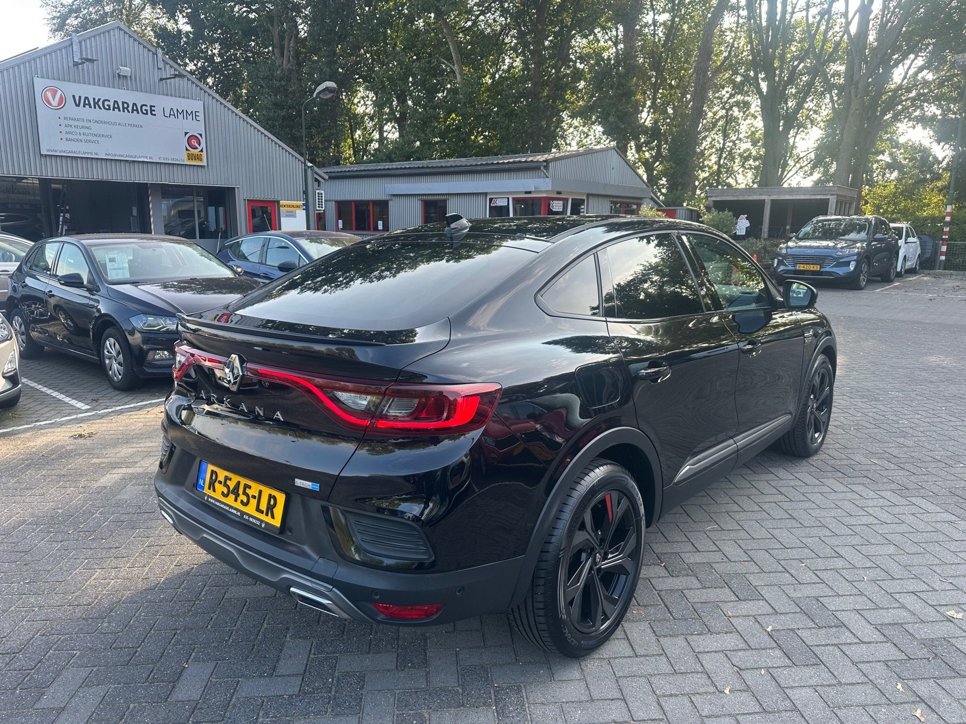 Renault Arkana 1.6 E-Tech Hybrid 145 R.S. Line , leer , pdc, Auto's, Gebruikt, Euro 6, 4 cilinders, Origineel Nederlands