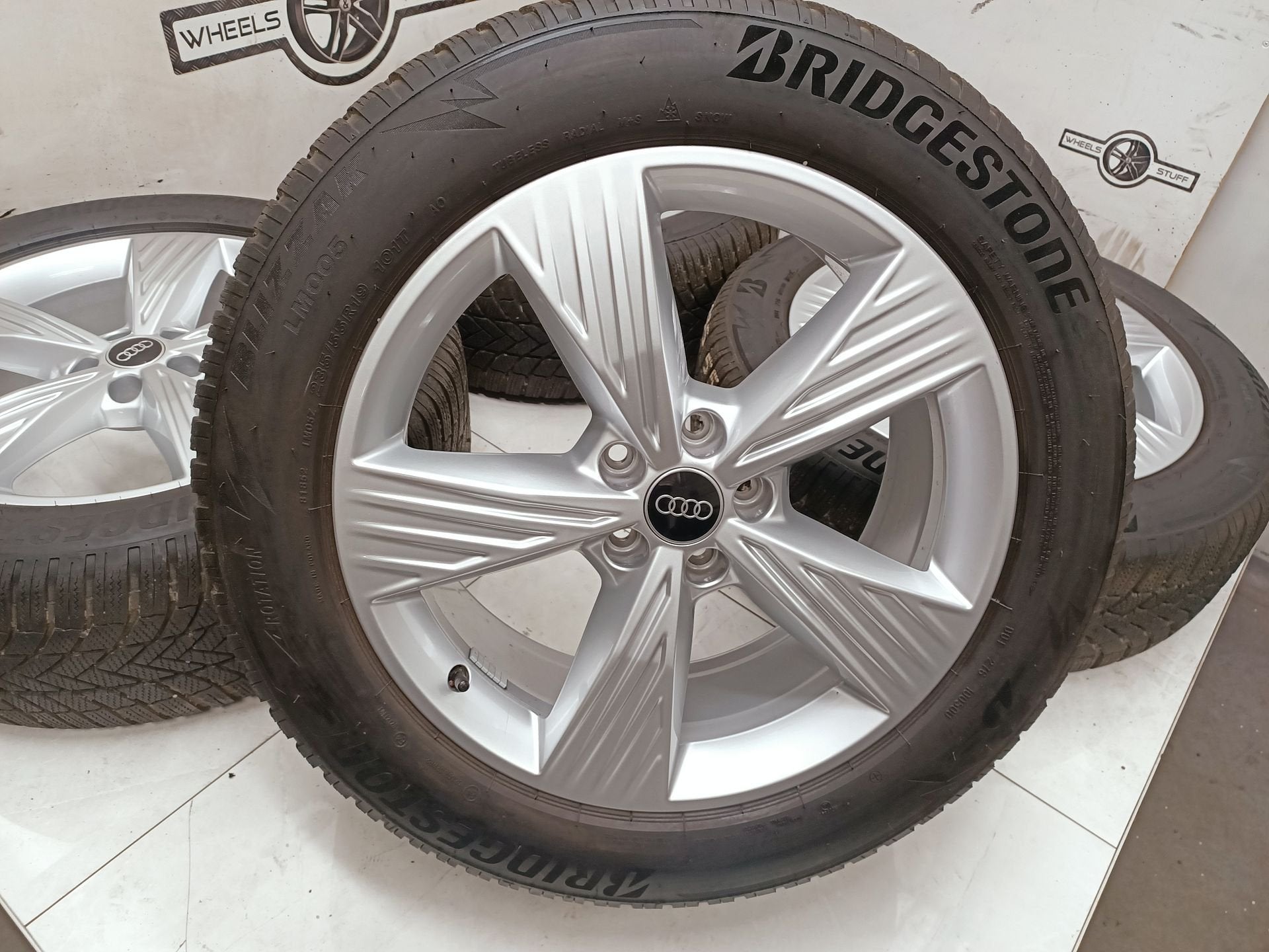 Audi etron lichtmetaal velgen 19"inch breedset winterbanden, Auto-onderdelen, Gebruikt, -, -, Banden en Velgen