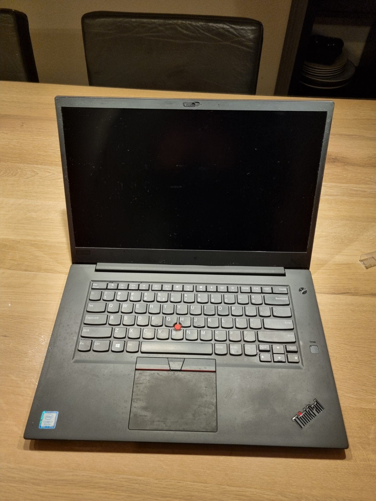 Lenovo ThinkPad P1 gen2  DDR4 i7-9850H 
Intel Core i7-9850H, Ophalen, Lenovo Thinkpad, Met videokaart, 2 tot 3 Ghz
