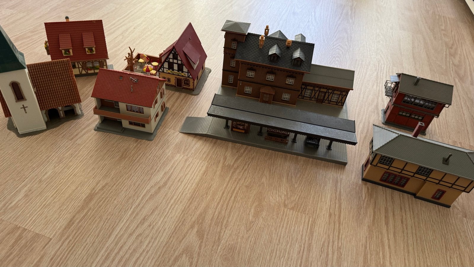 Diverse modelbouw gebouwen en voertuigen - Zo goed als nieuw, Hobby en Vrije tijd, Ophalen, Zo goed als nieuw, Brug, Tunnel of Gebouw