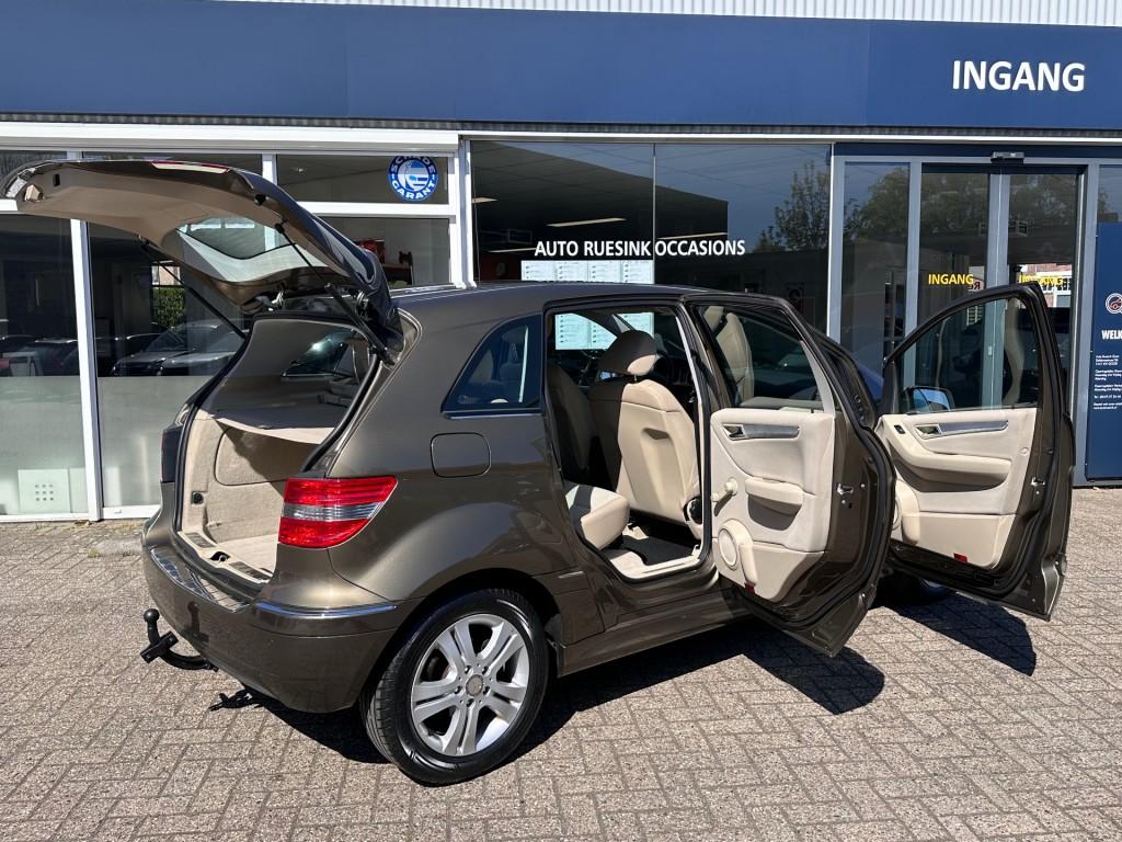 Mercedes-benz B-KLASSE 200, Auto's, Automaat, Gebruikt, 4 cilinders, Bruin