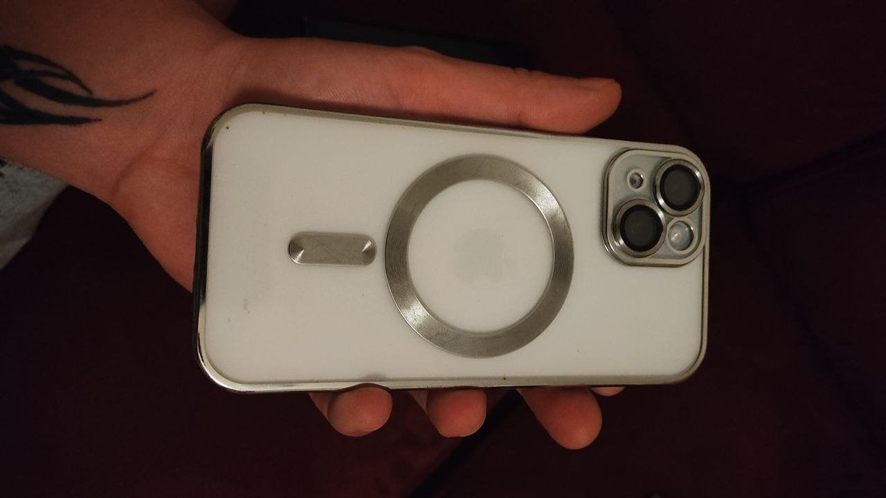 Selling an iPhone 15 with 128 GB of storage; condition good., Ophalen of Verzenden, Zo goed als nieuw, 128 GB, IPhone 15